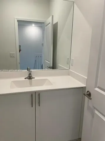 2632 SE 19 Homestead FL 33035