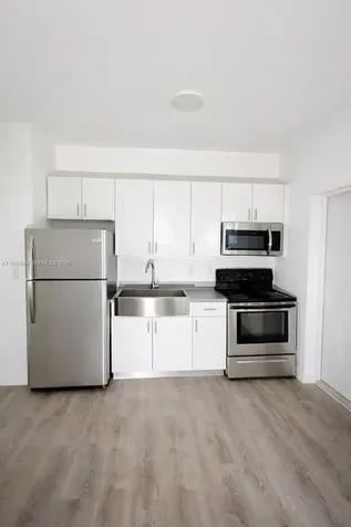 402 NW 12th Avenue Miami FL 33128