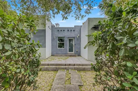 2900 SW 4th Street Miami FL 33135
