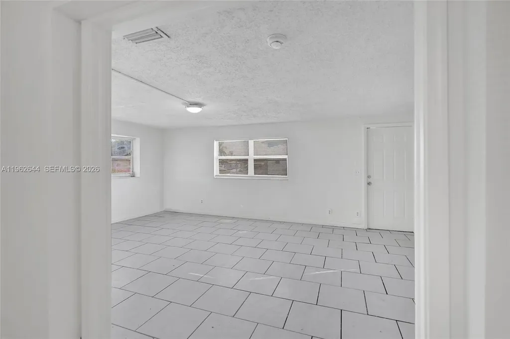 307 NW 11th Avenue Delray Beach FL 33444