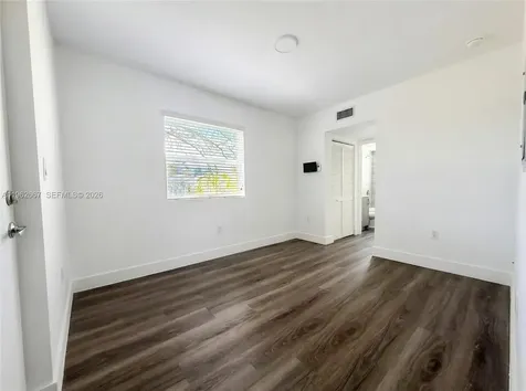 1710 NW 1st Court Miami FL 33136