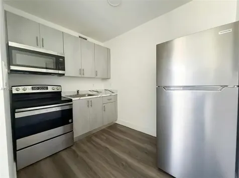 1710 NW 1st Court Miami FL 33136