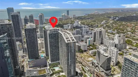 88 SW 7th Street Miami FL 33130