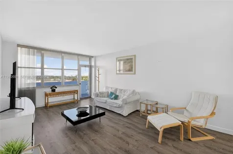 7441 Wayne Avenue Miami Beach FL 33141