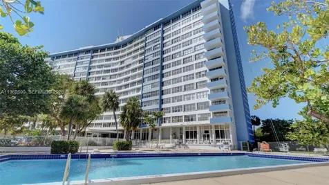 7441 Wayne Avenue Miami Beach FL 33141