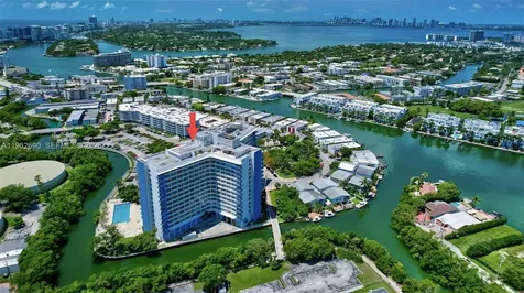 7441 Wayne Avenue Miami Beach FL 33141