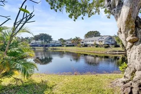 2260 W Discovery Circle W Deerfield Beach FL 33442