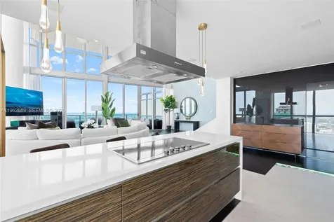1100 Biscayne Boulevard Miami FL 33132