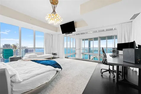 1100 Biscayne Boulevard Miami FL 33132