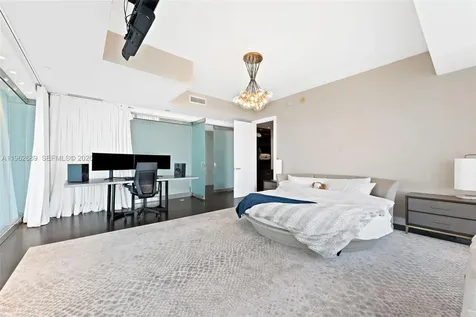 1100 Biscayne Boulevard Miami FL 33132