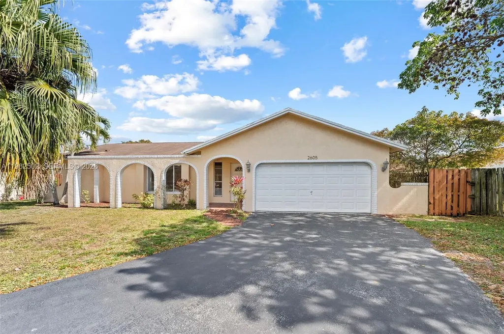 2605 NW 98th Lane Coral Springs FL 33065