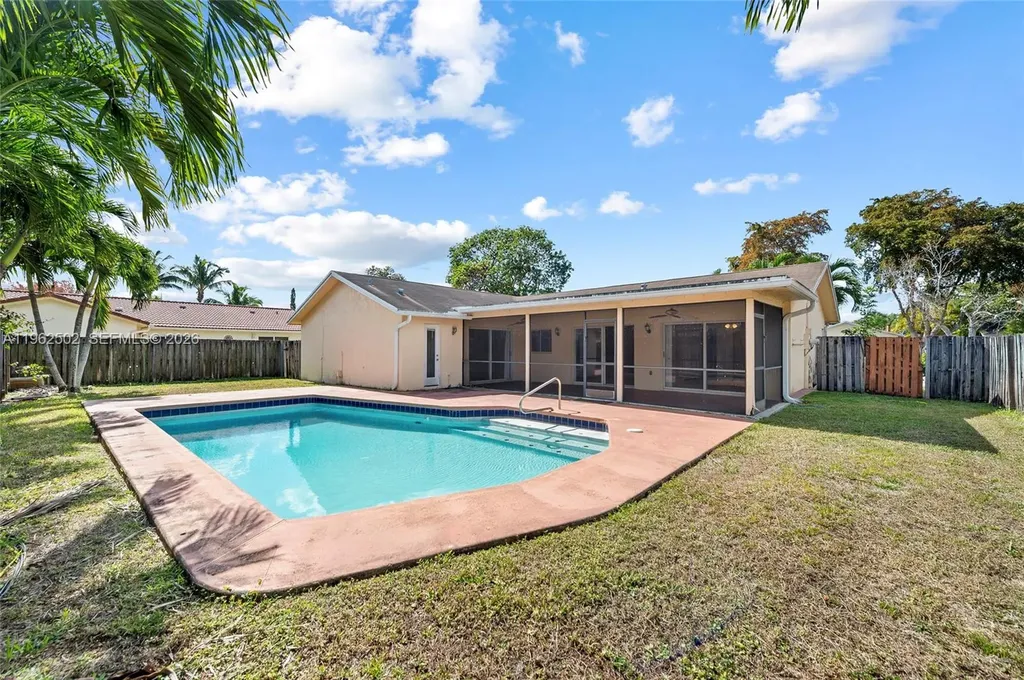 2605 NW 98th Lane Coral Springs FL 33065