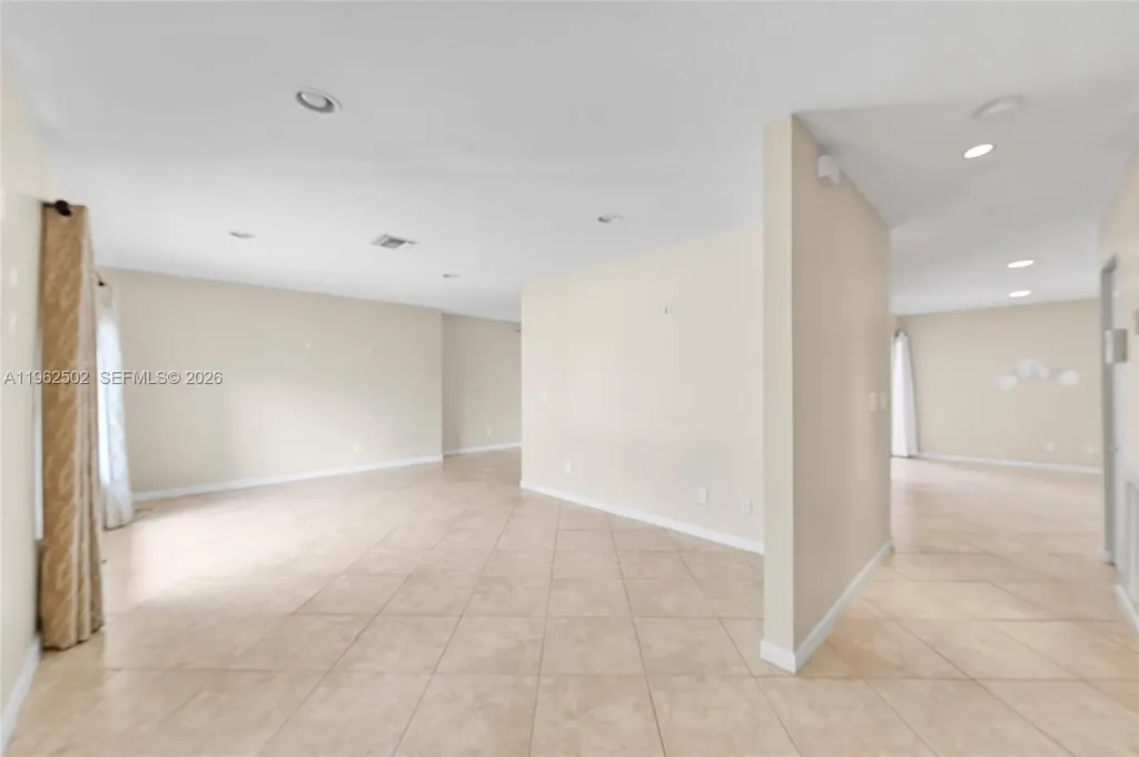 2605 NW 98th Lane Coral Springs FL 33065