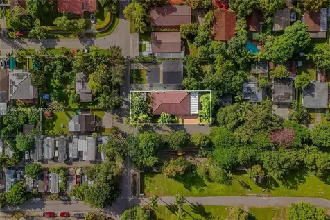 4400 SW 9th Lane Miami FL 33134
