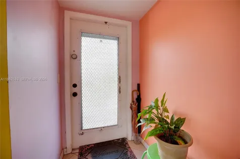 2901 N Nob Hill Road Sunrise FL 33322