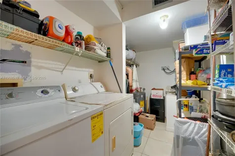2901 N Nob Hill Road Sunrise FL 33322
