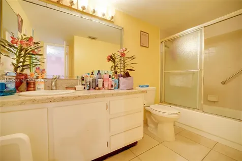 2901 N Nob Hill Road Sunrise FL 33322