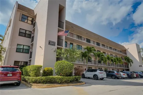 2901 N Nob Hill Road Sunrise FL 33322