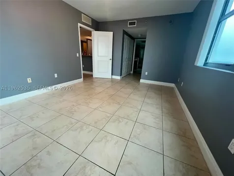 2641 N Flamingo Road Sunrise FL 33323