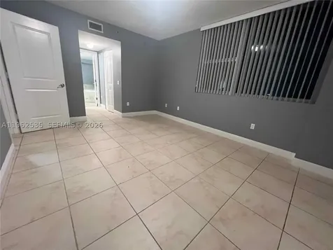 2641 N Flamingo Road Sunrise FL 33323