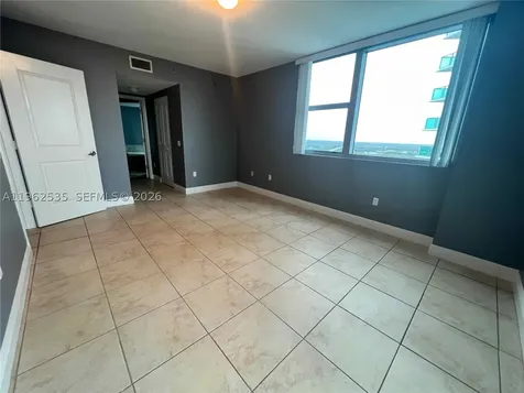 2641 N Flamingo Road Sunrise FL 33323