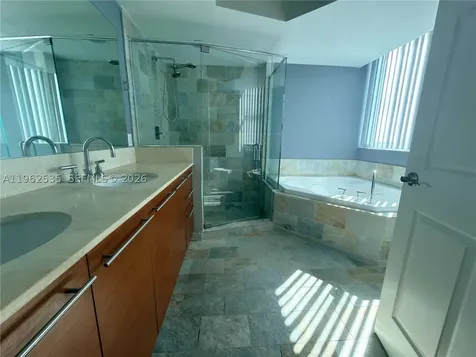 2641 N Flamingo Road Sunrise FL 33323