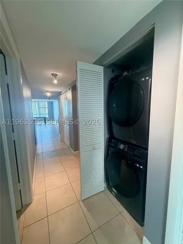 2641 N Flamingo Road Sunrise FL 33323