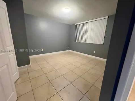 2641 N Flamingo Road Sunrise FL 33323