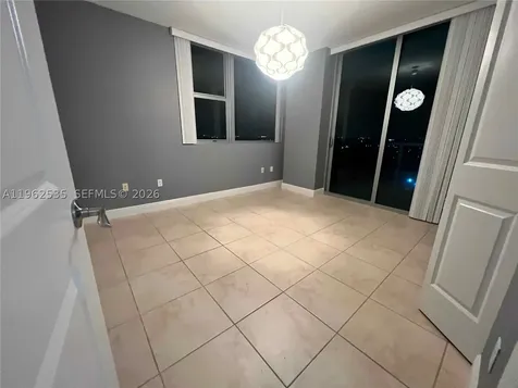 2641 N Flamingo Road Sunrise FL 33323