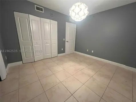 2641 N Flamingo Road Sunrise FL 33323
