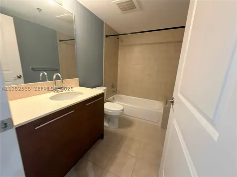 2641 N Flamingo Road Sunrise FL 33323
