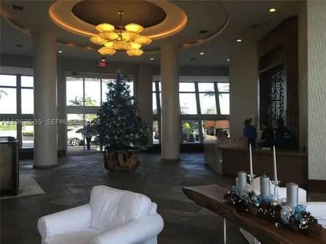 2641 N Flamingo Road Sunrise FL 33323