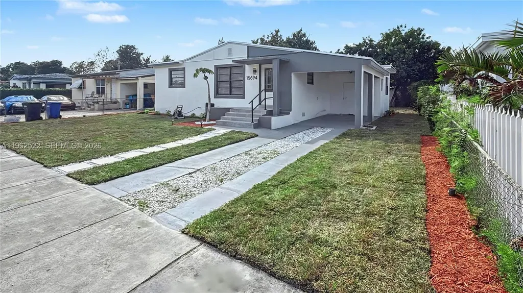 15694 NE 10th Court North Miami Beach FL 33162