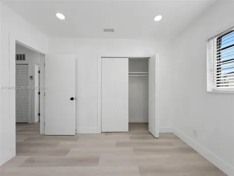 15694 NE 10th Court North Miami Beach FL 33162