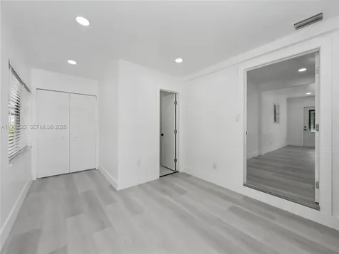 15694 NE 10th Court North Miami Beach FL 33162