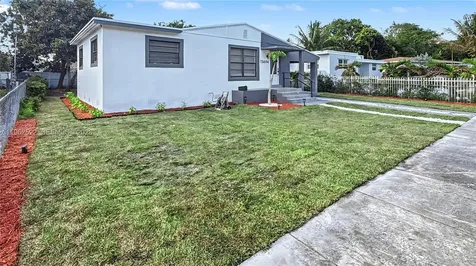 15694 NE 10th Court North Miami Beach FL 33162