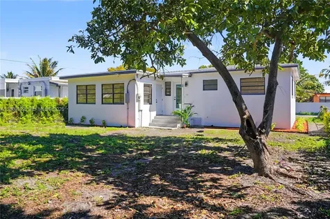 15694 NE 10th Court North Miami Beach FL 33162