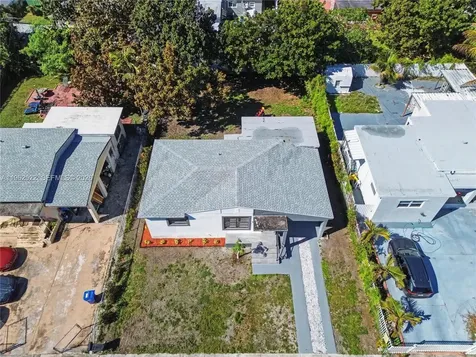 15694 NE 10th Court North Miami Beach FL 33162