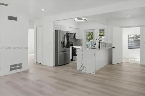 15694 NE 10th Court North Miami Beach FL 33162