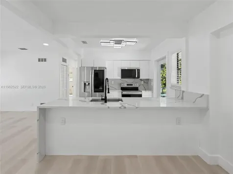 15694 NE 10th Court North Miami Beach FL 33162