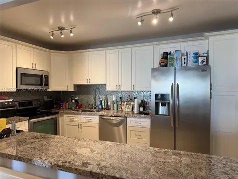 19370 Collins Avenue Sunny Isles Beach FL 33160