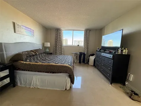 19370 Collins Avenue Sunny Isles Beach FL 33160