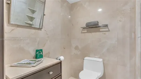 16275 Collins Avenue Sunny Isles Beach FL 33160