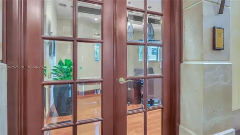 16275 Collins Avenue Sunny Isles Beach FL 33160