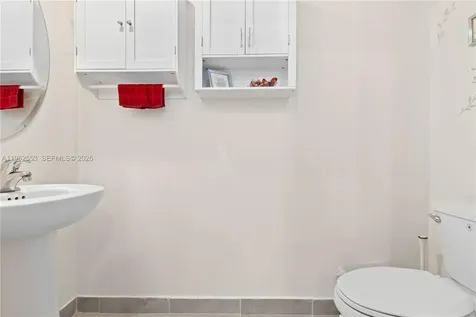 11438 W 34th Court Hialeah FL 33018
