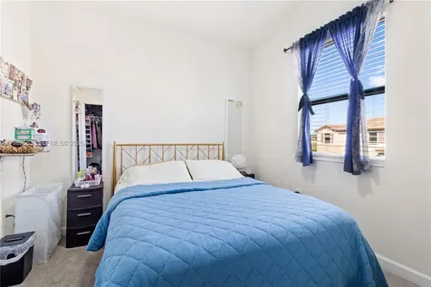11438 W 34th Court Hialeah FL 33018