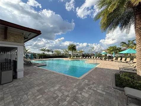11438 W 34th Court Hialeah FL 33018