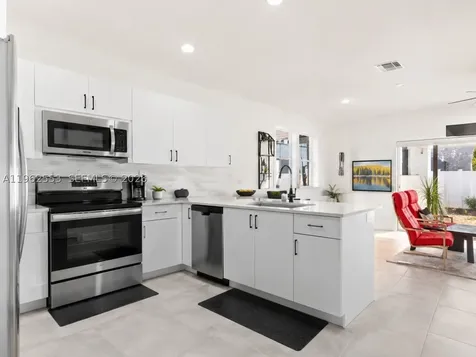11438 W 34th Court Hialeah FL 33018