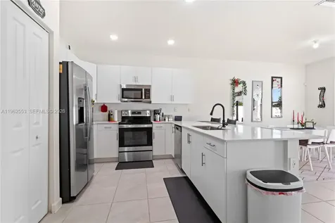 11438 W 34th Court Hialeah FL 33018