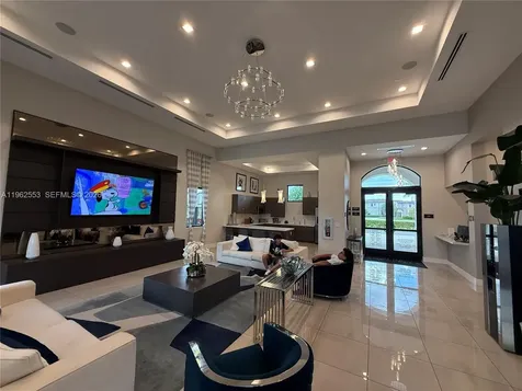 11438 W 34th Court Hialeah FL 33018